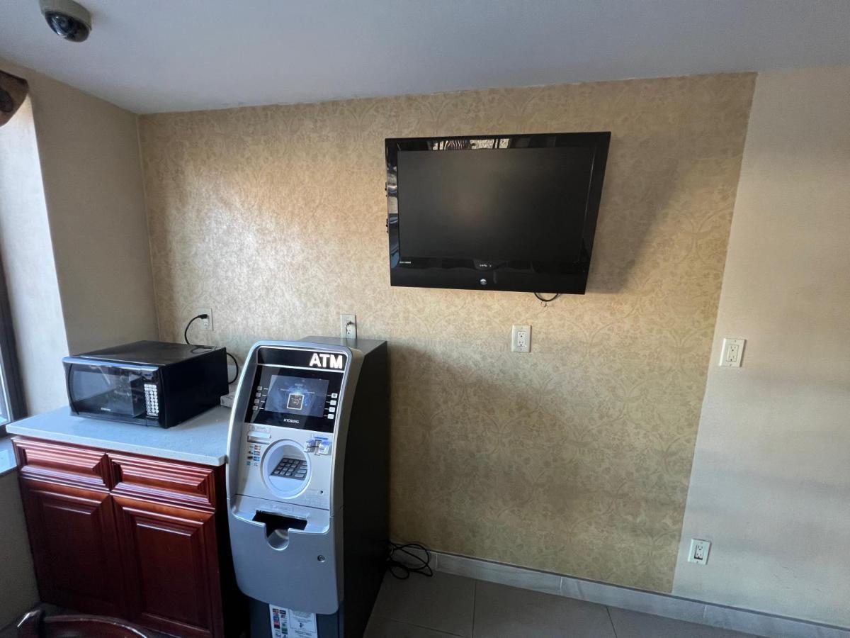 Atlantic Motor Inn Нью-Йорк Экстерьер фото